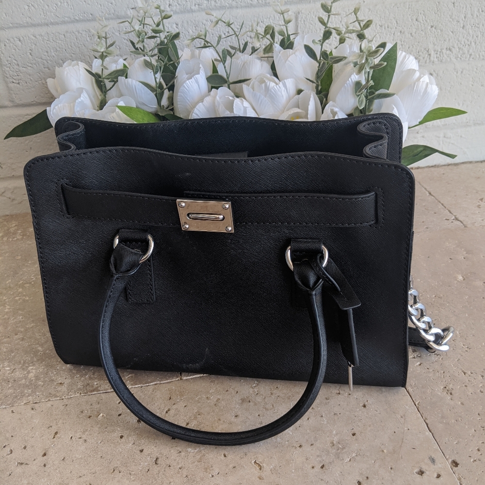 ✨✨SOLD✨✨Michael Kors Hamilton Leather Handbag